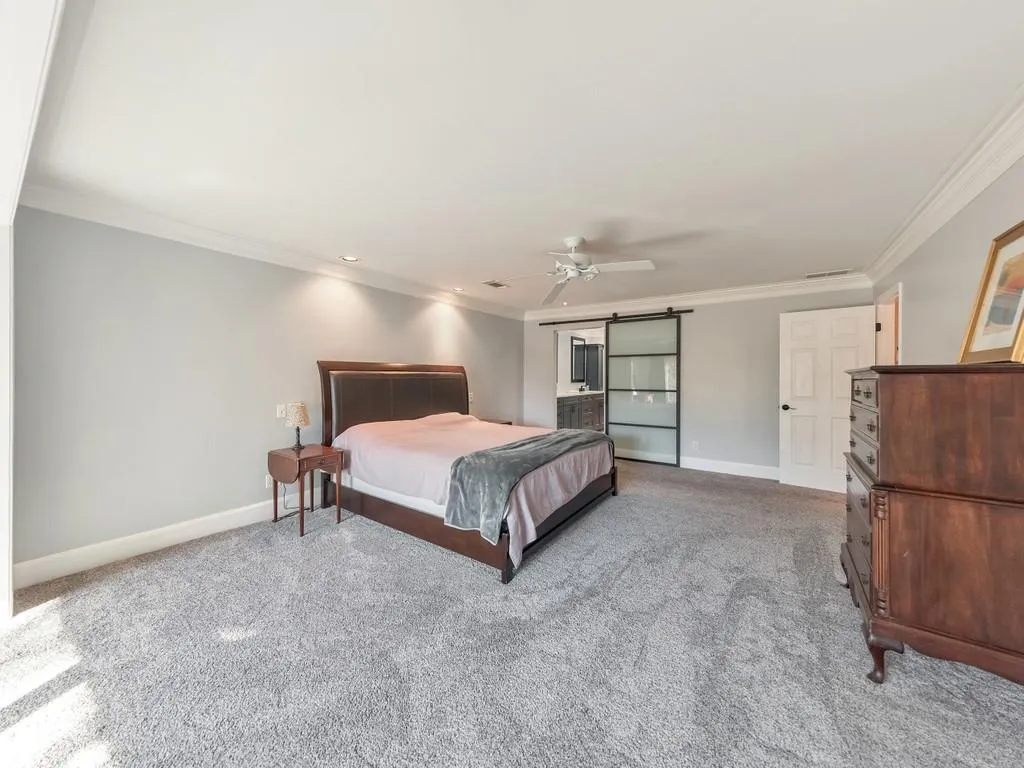 9 Braemore Drive, Sandy Springs, Georgia 30328, 3 Bedrooms Bedrooms, ,2 BathroomsBathrooms,Residential,Sold,9 Braemore Drive,6822457