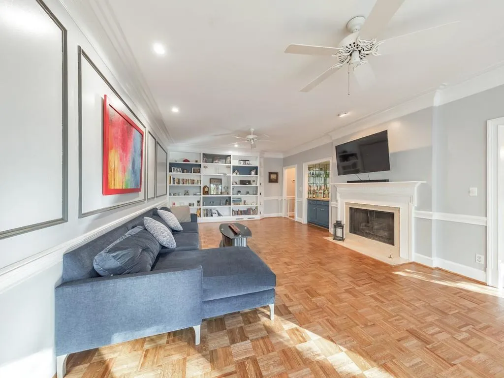9 Braemore Drive, Sandy Springs, Georgia 30328, 3 Bedrooms Bedrooms, ,2 BathroomsBathrooms,Residential,Sold,9 Braemore Drive,6822457