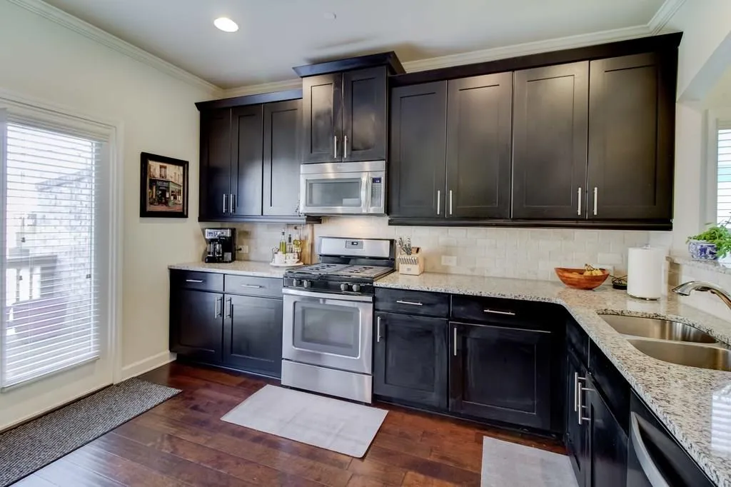 7510 Highland Bluffs, Atlanta, Georgia 30328, 3 Bedrooms Bedrooms, ,3 BathroomsBathrooms,Residential,Sold,7510 Highland Bluffs,6123471