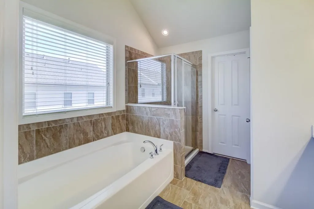 7510 Highland Bluffs, Atlanta, Georgia 30328, 3 Bedrooms Bedrooms, ,3 BathroomsBathrooms,Residential,Sold,7510 Highland Bluffs,6123471