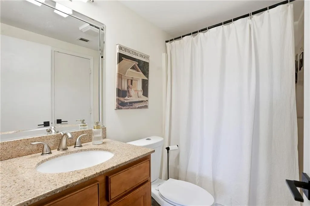 Full bathroom