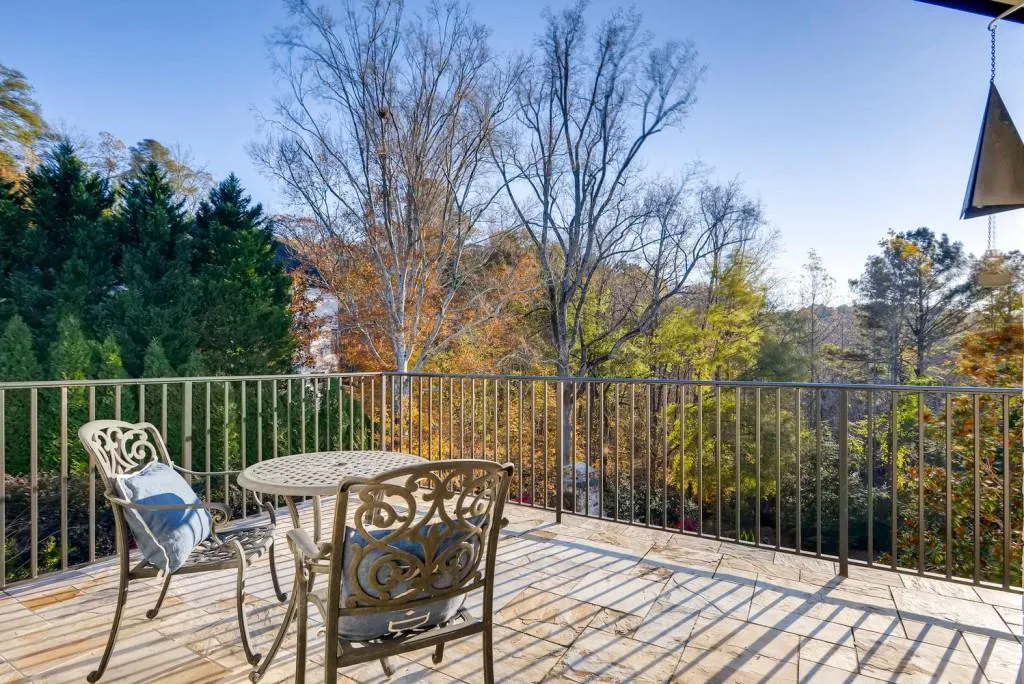 205 Bach Court, Sandy Springs, Georgia 30350, 6 Bedrooms Bedrooms, ,6 BathroomsBathrooms,Residential,Sold,205 Bach Court,6105008