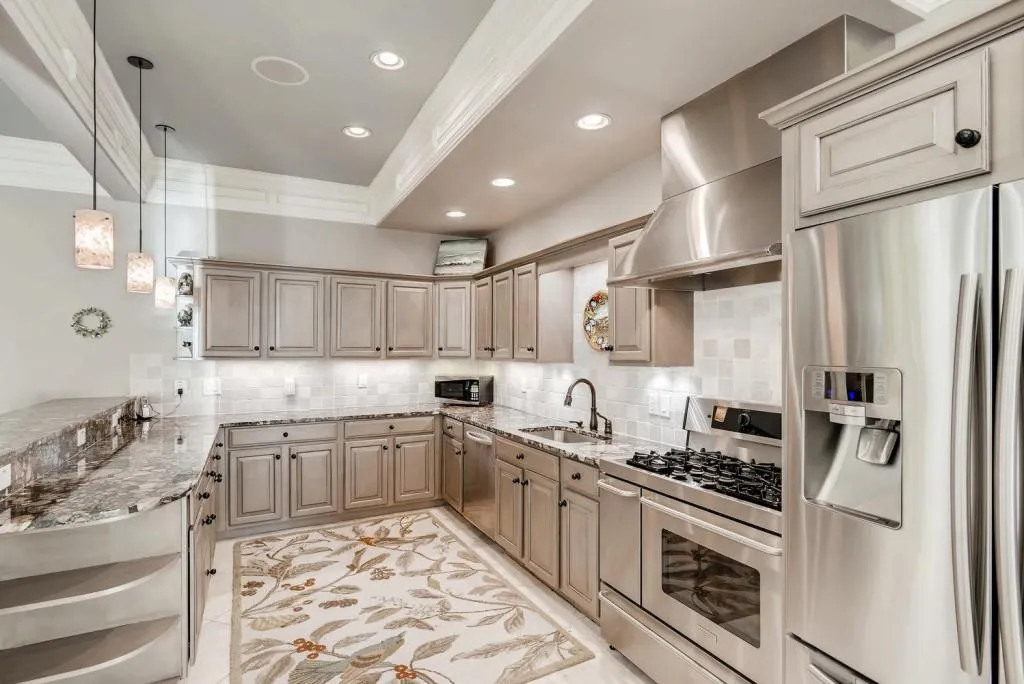 205 Bach Court, Sandy Springs, Georgia 30350, 6 Bedrooms Bedrooms, ,6 BathroomsBathrooms,Residential,Sold,205 Bach Court,6105008