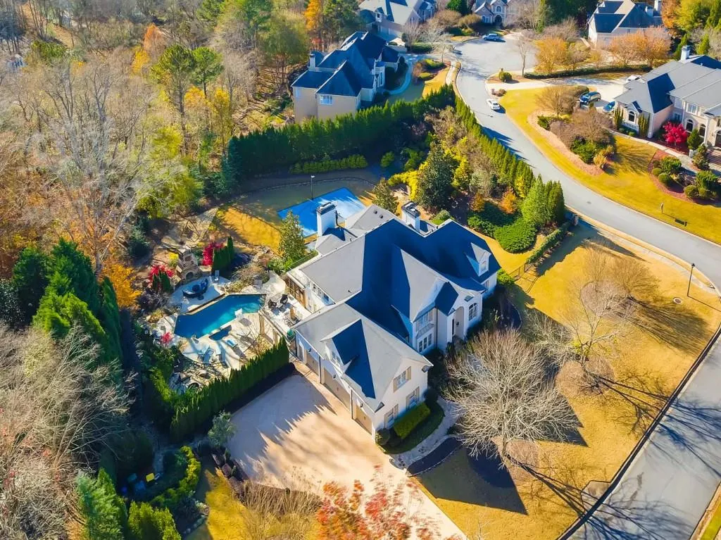 205 Bach Court, Sandy Springs, Georgia 30350, 6 Bedrooms Bedrooms, ,6 BathroomsBathrooms,Residential,Sold,205 Bach Court,6105008