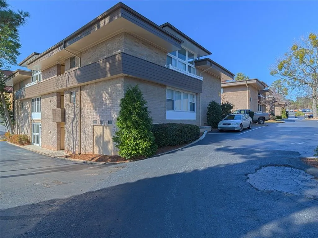 346 Carpenter Drive Unit 42, Sandy Springs, Georgia 30328, 2 Bedrooms Bedrooms, ,2 BathroomsBathrooms,Residential,Sold,346 Carpenter Drive Unit 42,5804396