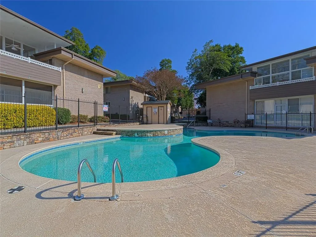 346 Carpenter Drive Unit 42, Sandy Springs, Georgia 30328, 2 Bedrooms Bedrooms, ,2 BathroomsBathrooms,Residential,Sold,346 Carpenter Drive Unit 42,5804396