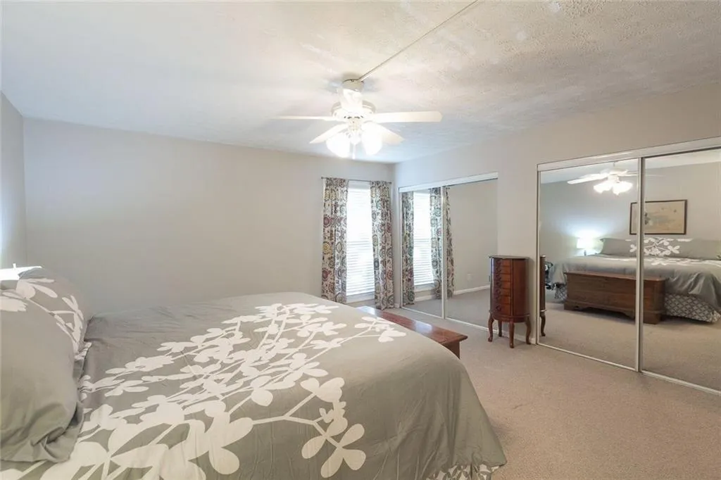 5420 Chemin De Vie, Atlanta, Georgia 30342, 2 Bedrooms Bedrooms, ,2 BathroomsBathrooms,Residential,Sold,5420 Chemin De Vie,6062704