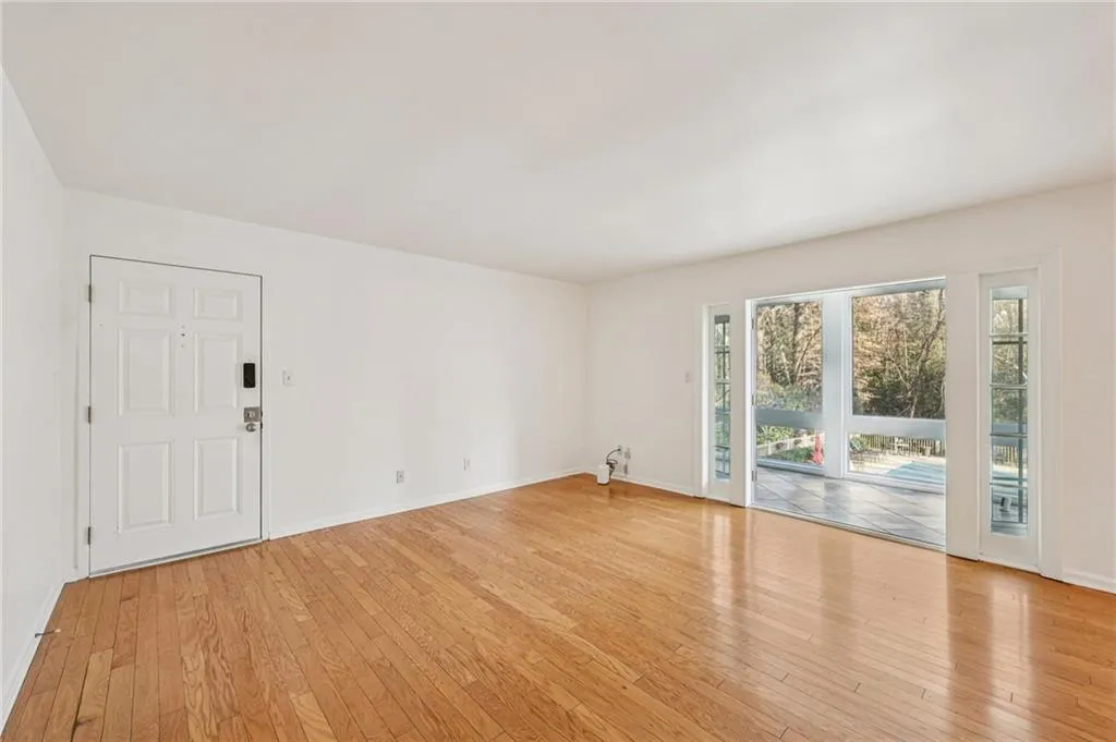 1445 Monroe Drive Ne Unit 46c, Atlanta, Georgia 30324, 2 Bedrooms Bedrooms, 0 ,2 BathroomsBathrooms,Residential,Sold,1445 Monroe Drive Ne Unit 46c,7712051