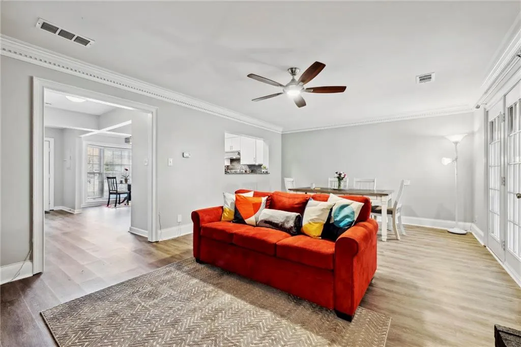 7919 Briar Villa Place, Sandy Springs, Georgia 30350, 2 Bedrooms Bedrooms, ,2 BathroomsBathrooms,Residential,Sold,7919 Briar Villa Place,7171444