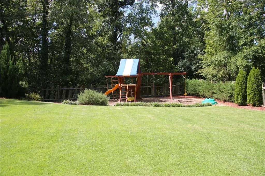 4855 Tanglewood Court, Atlanta, Georgia 30327, 5 Bedrooms Bedrooms, ,5 BathroomsBathrooms,Residential,Sold,4855 Tanglewood Court,5780571