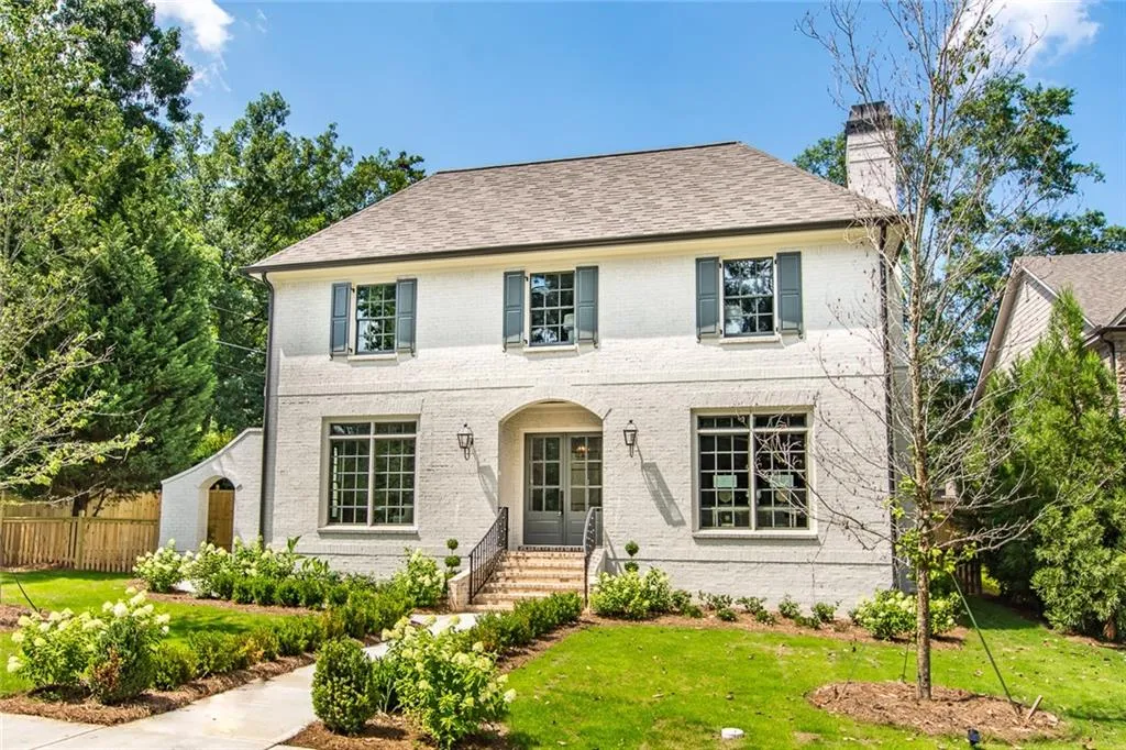 1050 Wimberly Road, Brookhaven, Georgia 30319, 4 Bedrooms Bedrooms, ,4 BathroomsBathrooms,Residential,Sold,1050 Wimberly Road,6031864