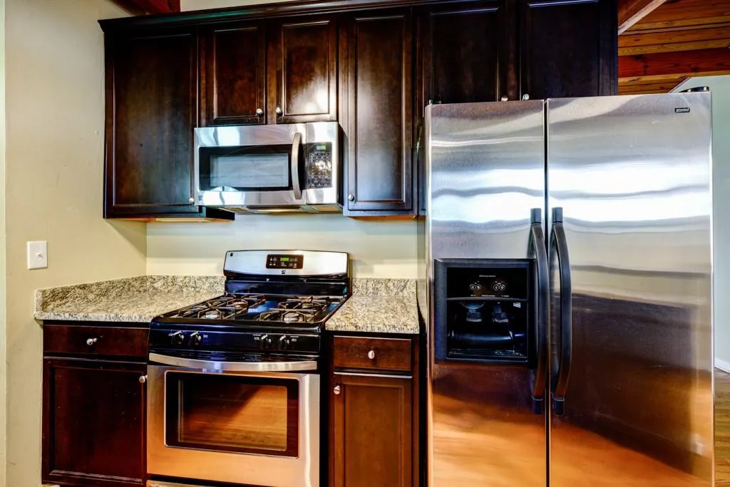 2327 Drew Valley Road Ne, Brookhaven, Georgia 30319, 3 Bedrooms Bedrooms, ,1 BathroomBathrooms,Residential,Sold,2327 Drew Valley Road Ne,5928582