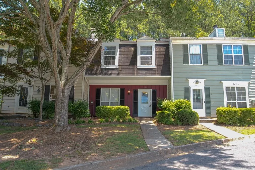 1404 Wedgewood Court, Sandy Springs, Georgia 30350, 2 Bedrooms Bedrooms, ,2 BathroomsBathrooms,Residential,Sold,1404 Wedgewood Court,6024709