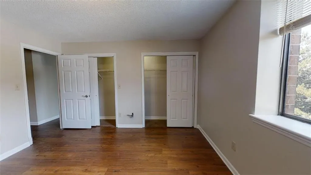 300 Johnson Ferry Road Ne Unit B309, Sandy Springs, Georgia 30328, 1 Bedroom Bedrooms, ,1 BathroomBathrooms,Residential,Sold,300 Johnson Ferry Road Ne Unit B309,6617299