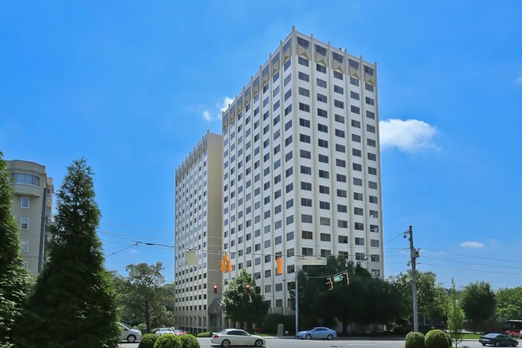 2479 Peachtree Road Ne Unit 515, Atlanta, Georgia 30305, 2 Bedrooms Bedrooms, 0 ,2 BathroomsBathrooms,Residential,For Sale,2479 Peachtree Road Ne Unit 515,7722516