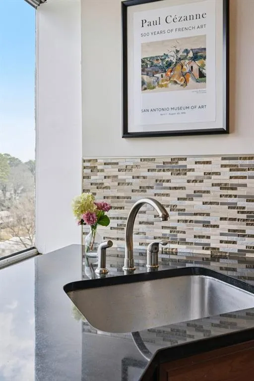 2479 Peachtree Road Ne Unit 515, Atlanta, Georgia 30305, 2 Bedrooms Bedrooms, 0 ,2 BathroomsBathrooms,Residential,For Sale,2479 Peachtree Road Ne Unit 515,7722516