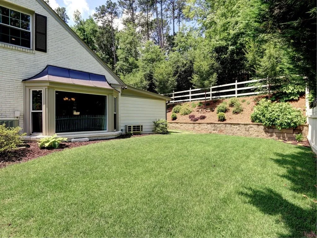 5260 Mount Vernon Parkway, Atlanta, Georgia 30327, 4 Bedrooms Bedrooms, ,3 BathroomsBathrooms,Residential,Sold,5260 Mount Vernon Parkway,6086701