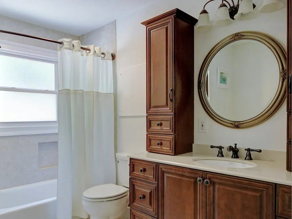5260 Mount Vernon Parkway, Atlanta, Georgia 30327, 4 Bedrooms Bedrooms, ,3 BathroomsBathrooms,Residential,Sold,5260 Mount Vernon Parkway,6086701