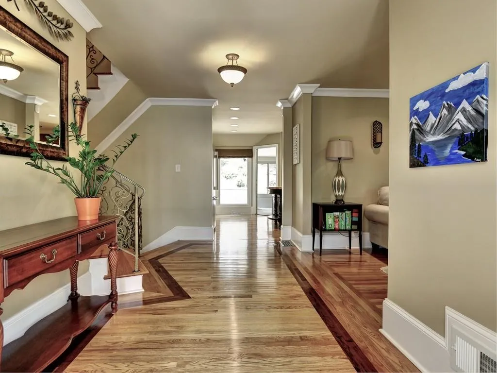 5260 Mount Vernon Parkway, Atlanta, Georgia 30327, 4 Bedrooms Bedrooms, ,3 BathroomsBathrooms,Residential,Sold,5260 Mount Vernon Parkway,6086701