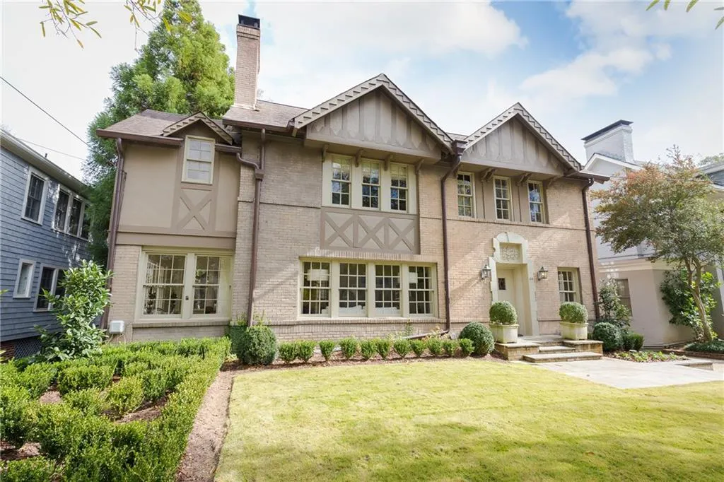 39 Woodcrest Avenue Ne, Atlanta, Georgia 30309, 4 Bedrooms Bedrooms, ,3 BathroomsBathrooms,Residential,Sold,39 Woodcrest Avenue Ne,5935352