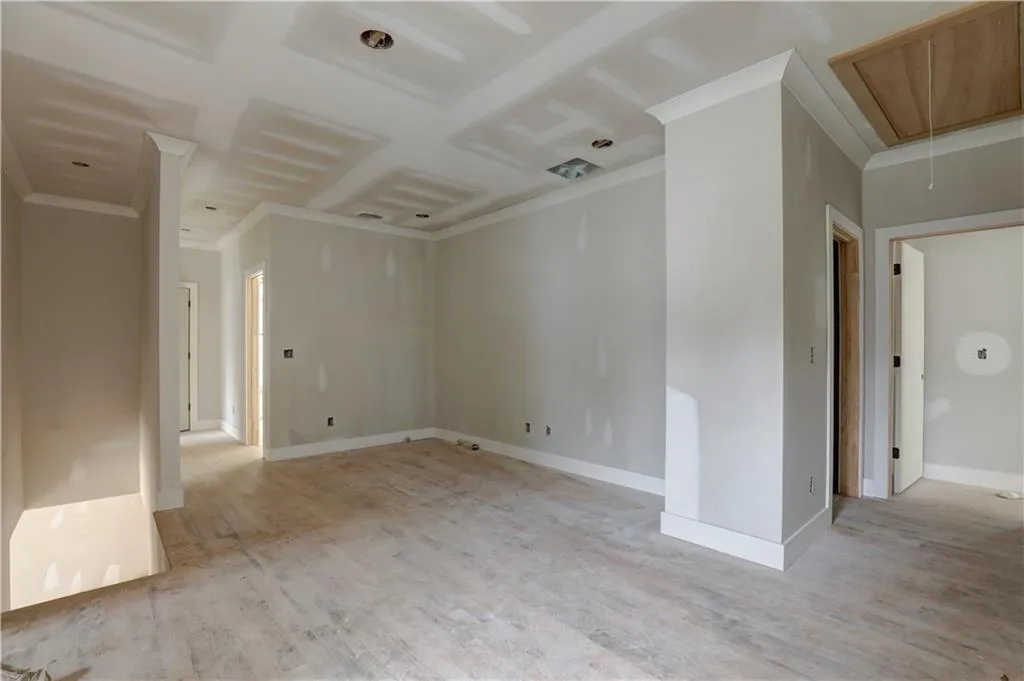 5328 Green Hill Place, Atlanta, Georgia 30342, 4 Bedrooms Bedrooms, ,4 BathroomsBathrooms,Residential,Sold,5328 Green Hill Place,6749375