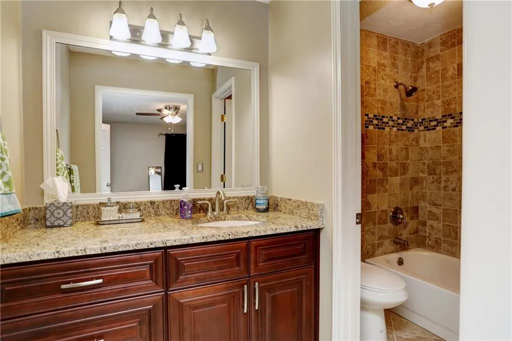 1001 Vicksburg Place Unit 1001, Sandy Springs, Georgia 30350, 2 Bedrooms Bedrooms, ,2 BathroomsBathrooms,Residential,Sold,1001 Vicksburg Place Unit 1001,5746439