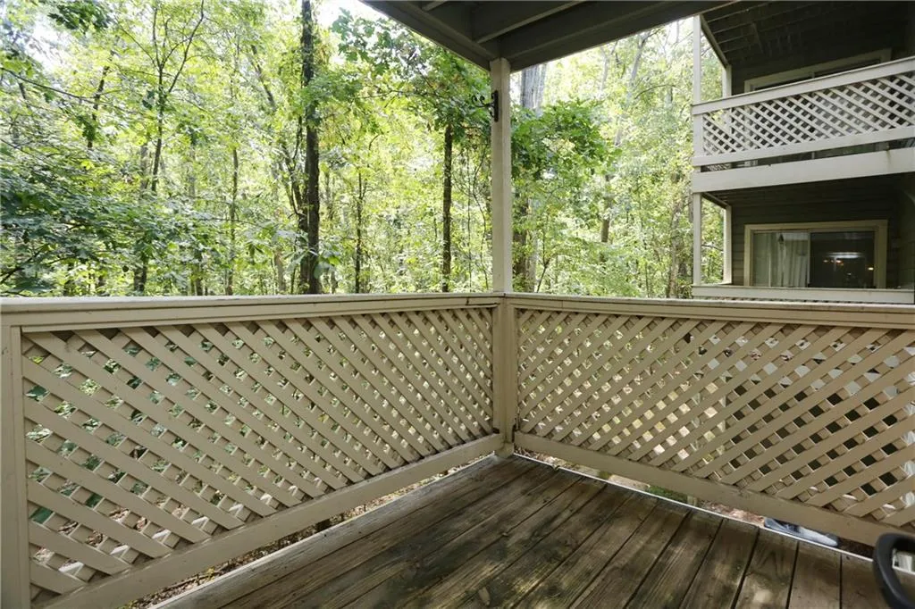 1001 Vicksburg Place Unit 1001, Sandy Springs, Georgia 30350, 2 Bedrooms Bedrooms, ,2 BathroomsBathrooms,Residential,Sold,1001 Vicksburg Place Unit 1001,5746439