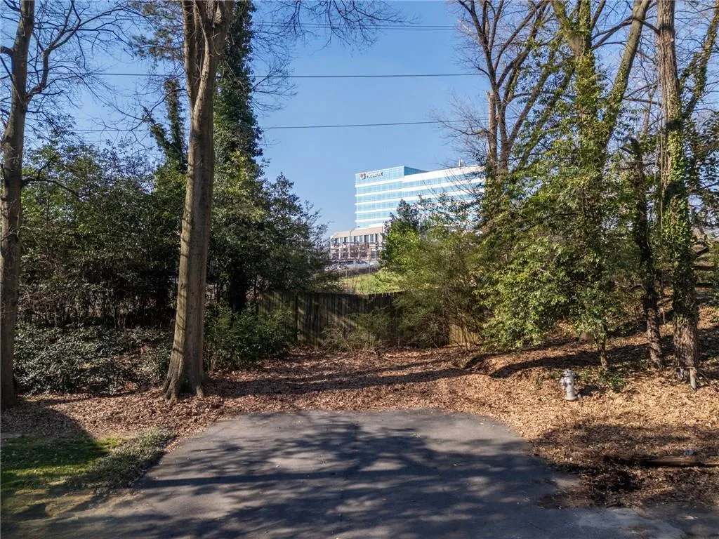 1849 Howell Mill Road Nw, Atlanta, Georgia 30318, ,Commercial Sale,For Sale,1849 Howell Mill Road Nw,7534334