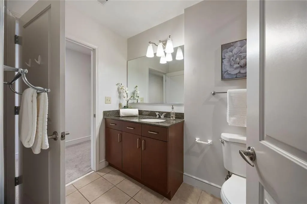 44 Peachtree Place Ne Unit 428, Atlanta, Georgia 30309, 1 Bedroom Bedrooms, ,1 BathroomBathrooms,Residential,For Sale,44 Peachtree Place Ne Unit 428,7612777