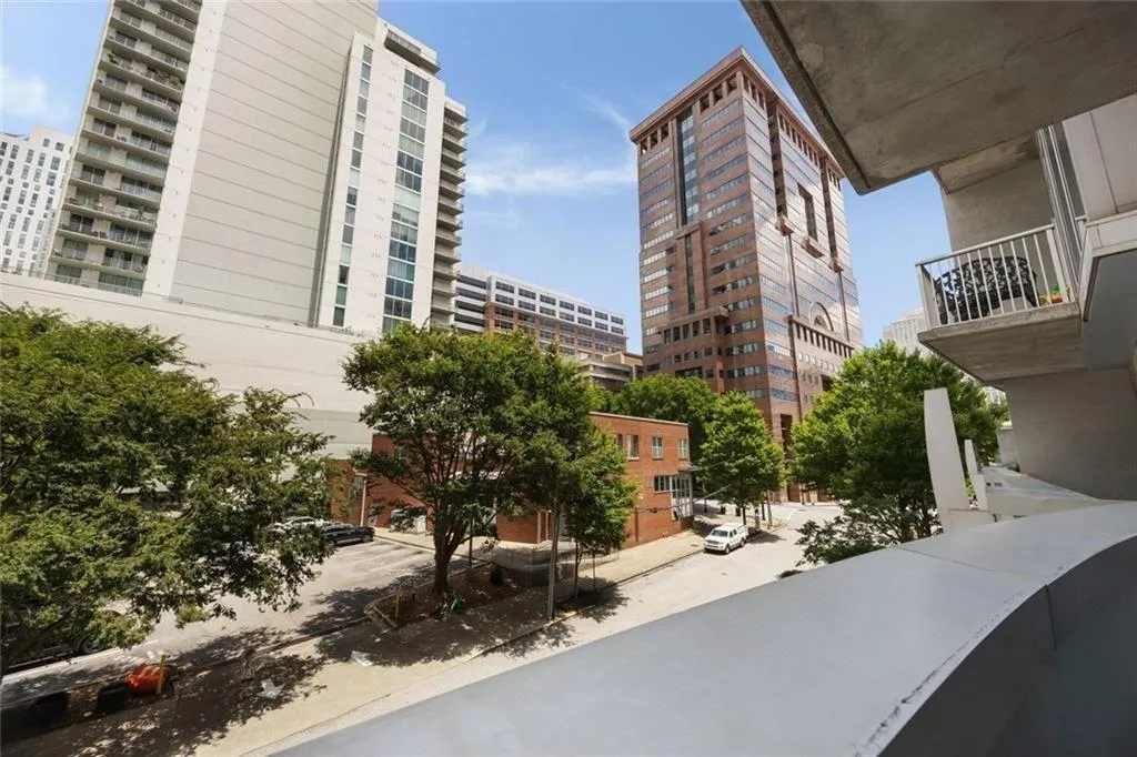 44 Peachtree Place Ne Unit 428, Atlanta, Georgia 30309, 1 Bedroom Bedrooms, ,1 BathroomBathrooms,Residential,For Sale,44 Peachtree Place Ne Unit 428,7612777