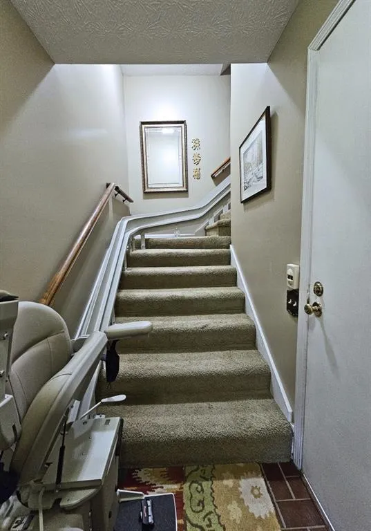 604 Dunwoody Chace, Sandy Springs, Georgia 30328, 3 Bedrooms Bedrooms, ,2 BathroomsBathrooms,Residential,Sold,604 Dunwoody Chace,7356613