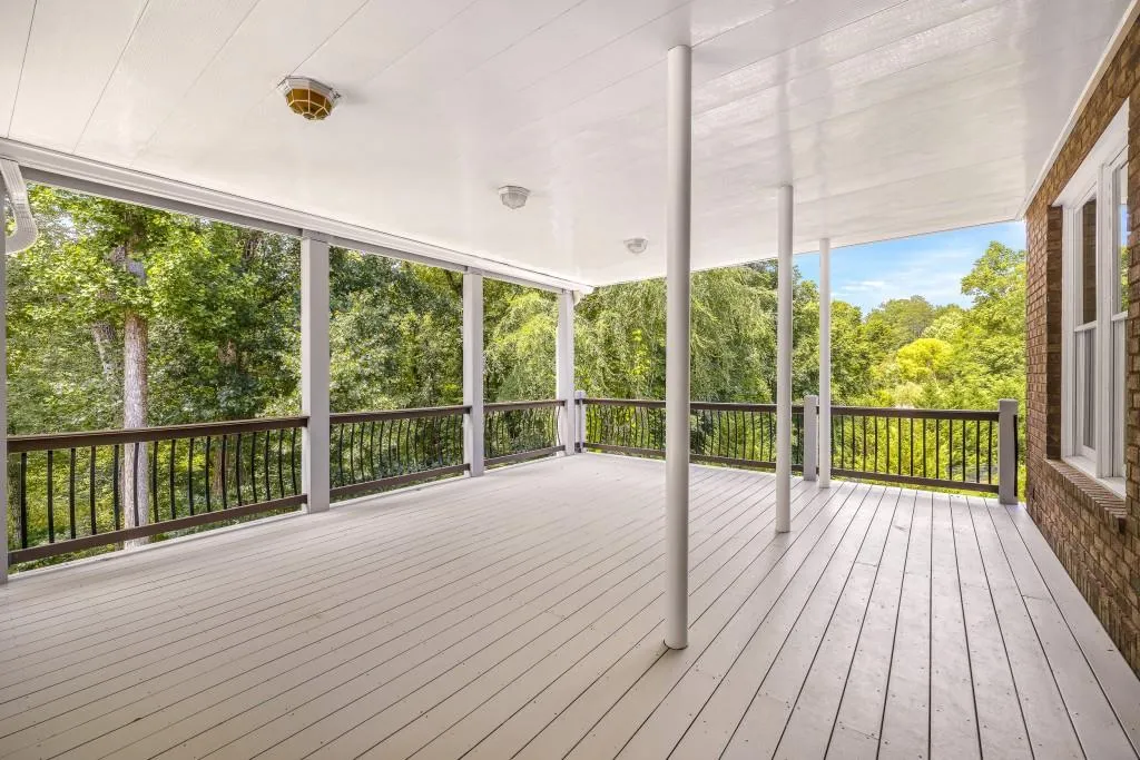 8345 Grogans Ferry Road, Sandy Springs, Georgia 30350, 6 Bedrooms Bedrooms, ,6 BathroomsBathrooms,Residential,Sold,8345 Grogans Ferry Road,6752123