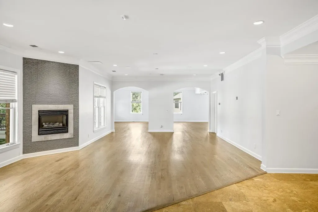 8345 Grogans Ferry Road, Sandy Springs, Georgia 30350, 6 Bedrooms Bedrooms, ,6 BathroomsBathrooms,Residential,Sold,8345 Grogans Ferry Road,6752123
