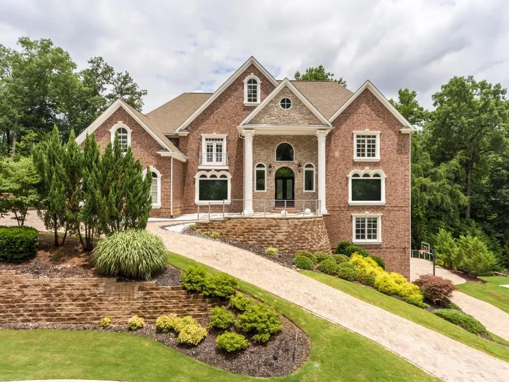 8345 Grogans Ferry Road, Sandy Springs, Georgia 30350, 6 Bedrooms Bedrooms, ,6 BathroomsBathrooms,Residential,Sold,8345 Grogans Ferry Road,6752123