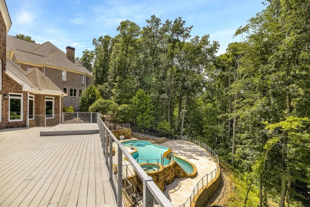 8345 Grogans Ferry Road, Sandy Springs, Georgia 30350, 6 Bedrooms Bedrooms, ,6 BathroomsBathrooms,Residential,Sold,8345 Grogans Ferry Road,6752123