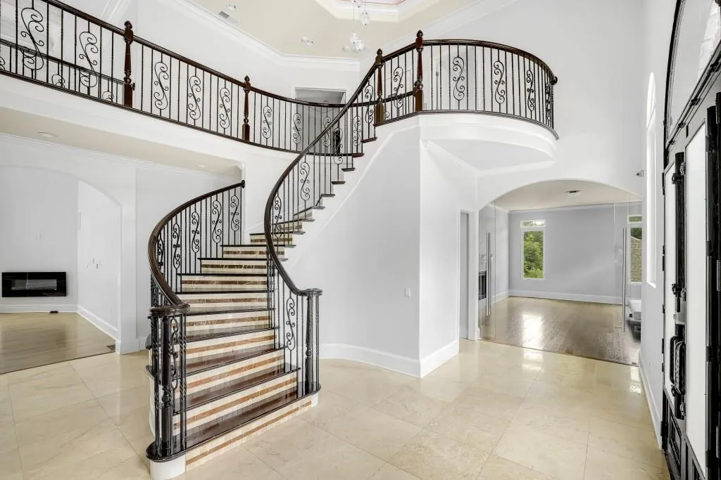 8345 Grogans Ferry Road, Sandy Springs, Georgia 30350, 6 Bedrooms Bedrooms, ,6 BathroomsBathrooms,Residential,Sold,8345 Grogans Ferry Road,6752123