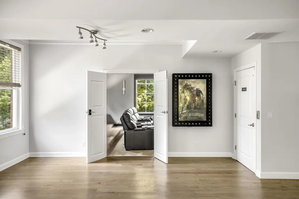 8345 Grogans Ferry Road, Sandy Springs, Georgia 30350, 6 Bedrooms Bedrooms, ,6 BathroomsBathrooms,Residential,Sold,8345 Grogans Ferry Road,6752123
