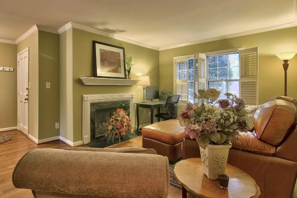 143 Elysian Way Unit -, Atlanta, Georgia 30327, 2 Bedrooms Bedrooms, ,2 BathroomsBathrooms,Residential,Sold,143 Elysian Way Unit -,5622766