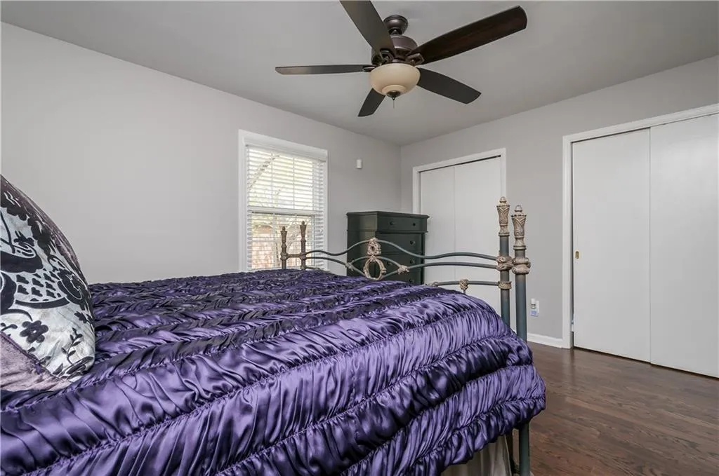 6700 Roswell Road Unit 20b, Sandy Springs, Georgia 30328, 2 Bedrooms Bedrooms, ,1 BathroomBathrooms,Residential,Sold,6700 Roswell Road Unit 20b,5677056