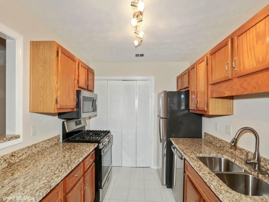 406 Gettysburg Place, Atlanta, Georgia 30350, 2 Bedrooms Bedrooms, ,2 BathroomsBathrooms,Residential,Sold,406 Gettysburg Place,6034071