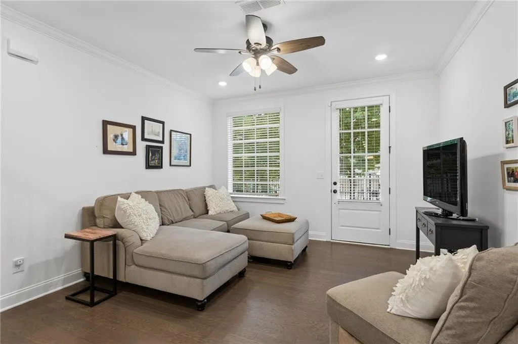 2475 Figaro Drive Unit 202, Atlanta, Georgia 30339, 2 Bedrooms Bedrooms, 0 ,3 BathroomsBathrooms,Residential,For Sale,2475 Figaro Drive Unit 202,7846812