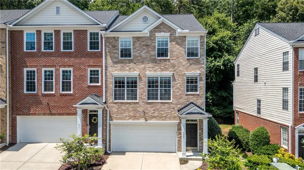 3733 Chattahoochee Summit Drive Se Unit 7, Atlanta, Georgia 30339, 3 Bedrooms Bedrooms, ,2 BathroomsBathrooms,Residential,For Sale,3733 Chattahoochee Summit Drive Se Unit 7,7639530