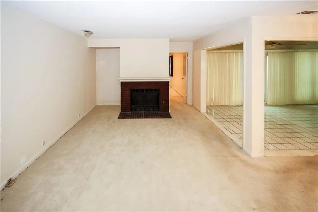 36 Dunwoody Springs Drive, Sandy Springs, Georgia 30328, 2 Bedrooms Bedrooms, ,2 BathroomsBathrooms,Residential,Sold,36 Dunwoody Springs Drive,7043566