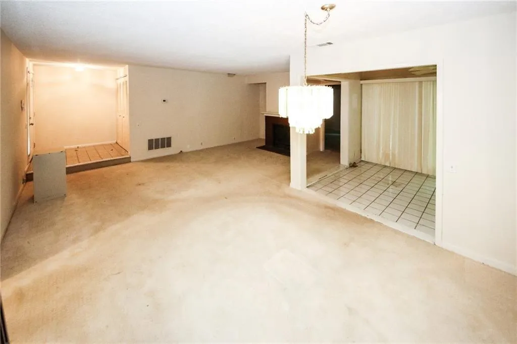 36 Dunwoody Springs Drive, Sandy Springs, Georgia 30328, 2 Bedrooms Bedrooms, ,2 BathroomsBathrooms,Residential,Sold,36 Dunwoody Springs Drive,7043566