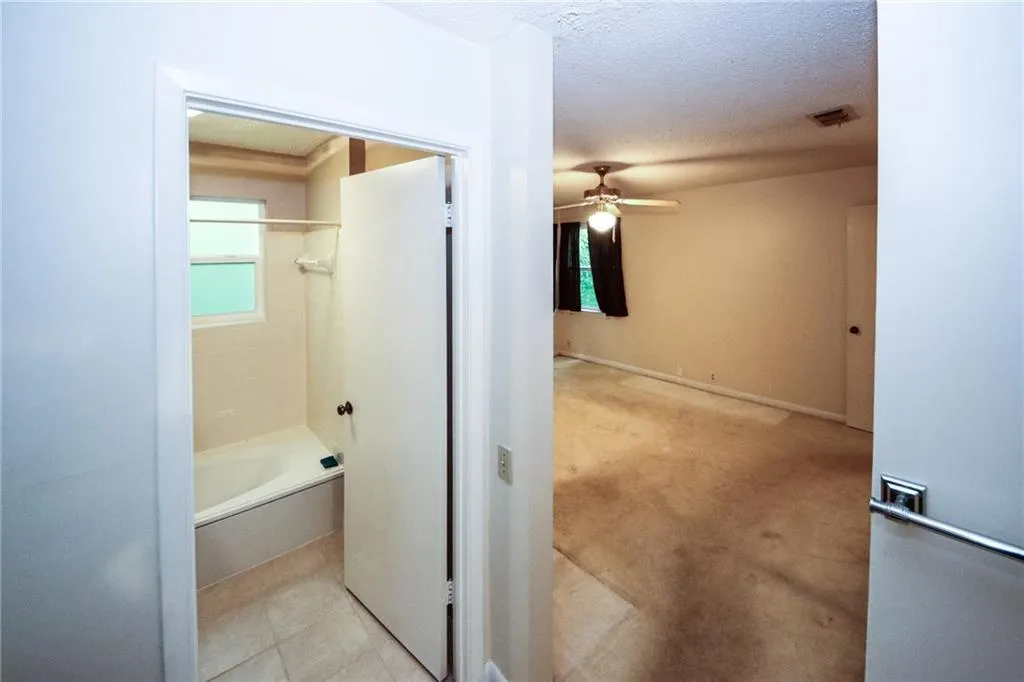 36 Dunwoody Springs Drive, Sandy Springs, Georgia 30328, 2 Bedrooms Bedrooms, ,2 BathroomsBathrooms,Residential,Sold,36 Dunwoody Springs Drive,7043566