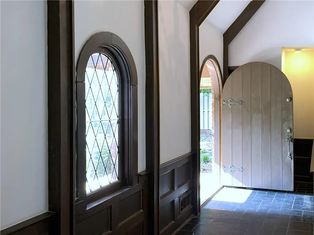 400 Breakwater Ridge, Sandy Springs, Georgia 30328, 5 Bedrooms Bedrooms, ,3 BathroomsBathrooms,Residential,Sold,400 Breakwater Ridge,7109960