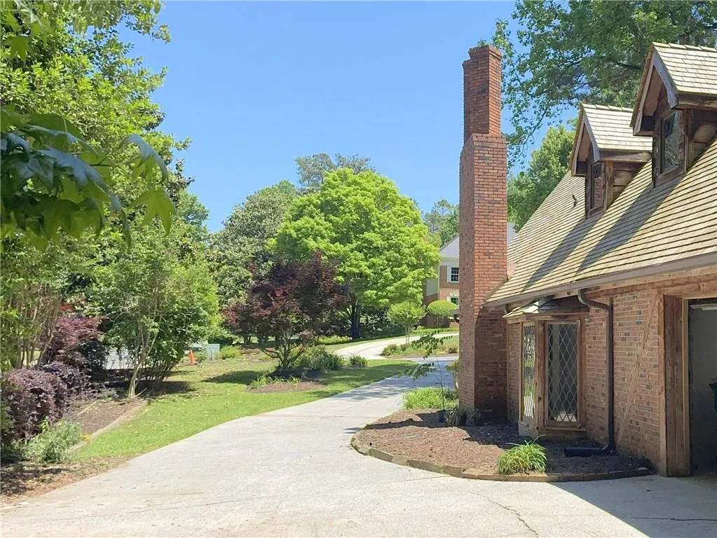 400 Breakwater Ridge, Sandy Springs, Georgia 30328, 5 Bedrooms Bedrooms, ,3 BathroomsBathrooms,Residential,Sold,400 Breakwater Ridge,7109960