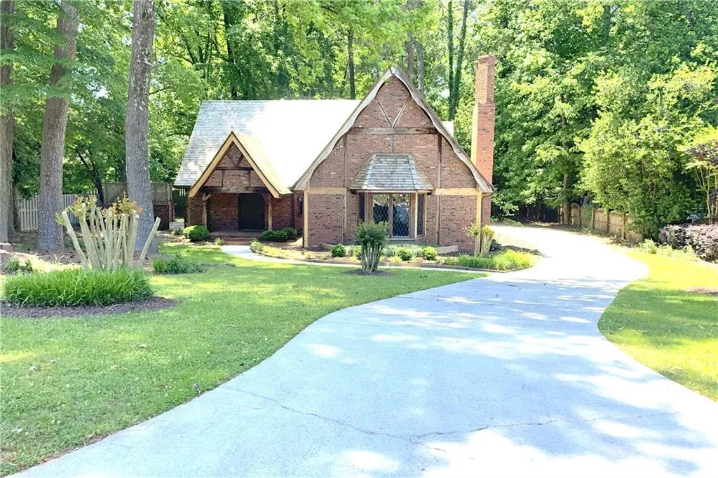 400 Breakwater Ridge, Sandy Springs, Georgia 30328, 5 Bedrooms Bedrooms, ,3 BathroomsBathrooms,Residential,Sold,400 Breakwater Ridge,7109960