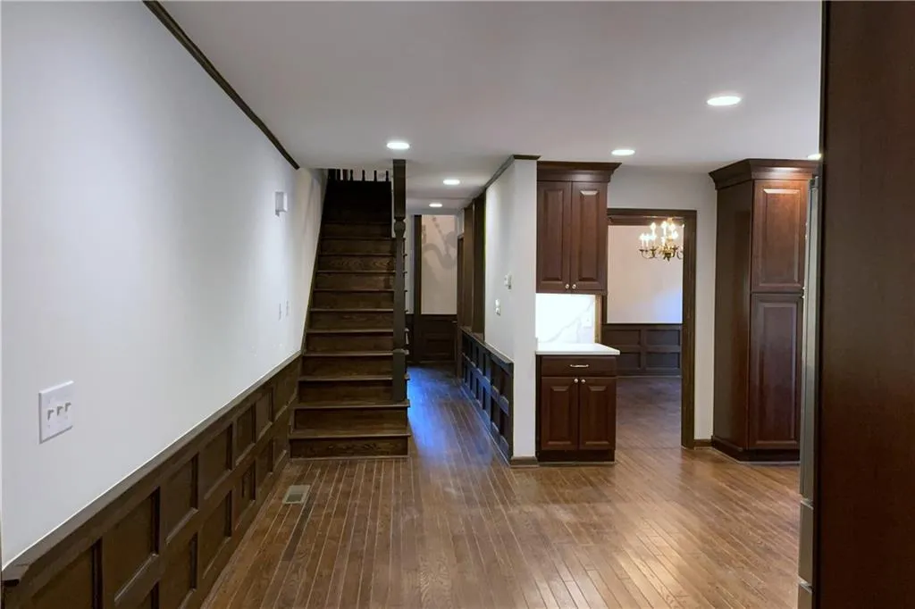 400 Breakwater Ridge, Sandy Springs, Georgia 30328, 5 Bedrooms Bedrooms, ,3 BathroomsBathrooms,Residential,Sold,400 Breakwater Ridge,7109960