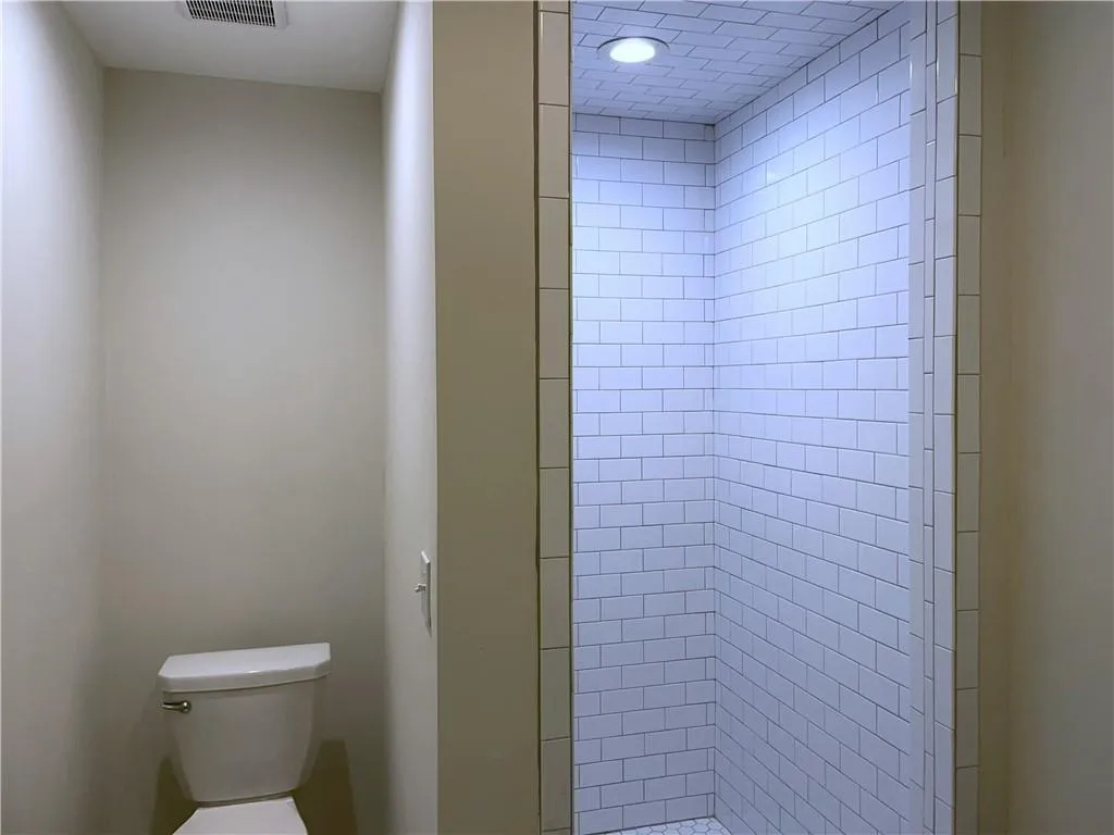 400 Breakwater Ridge, Sandy Springs, Georgia 30328, 5 Bedrooms Bedrooms, ,3 BathroomsBathrooms,Residential,Sold,400 Breakwater Ridge,7109960